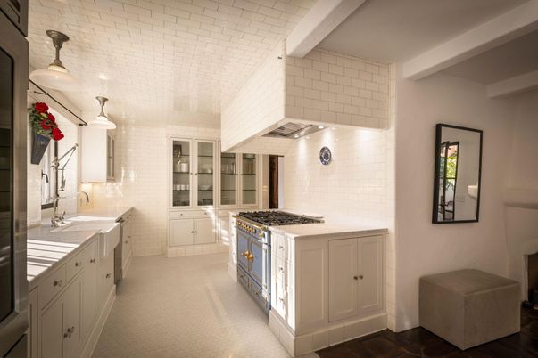 Interior, Kitchen, Pendant Lights, Wood Texture Flooring