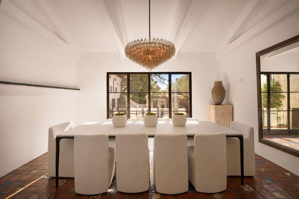Chandelier, Dining room, Interior