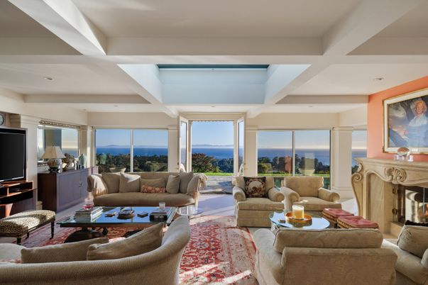 Fireplace, Interior, Living room, Recessed Lighting, Water