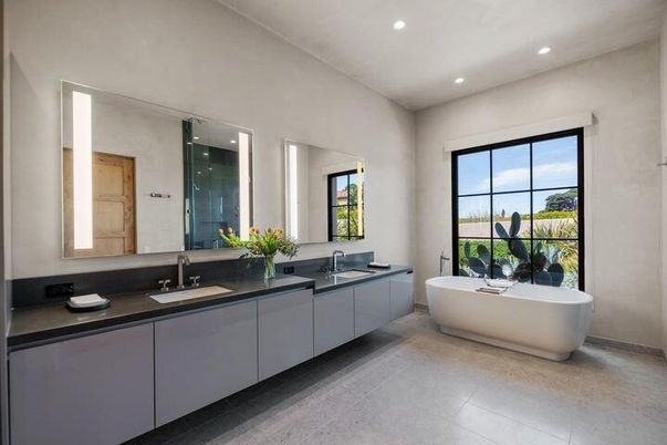 Bathroom, Dual Sink Vanities, Free Standing Baths, Interior, Recessed Lighting