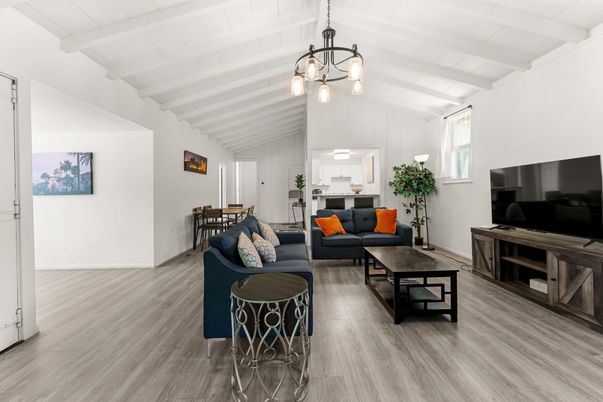 Interior, Living room, Pendant Lights, Wood Texture Flooring
