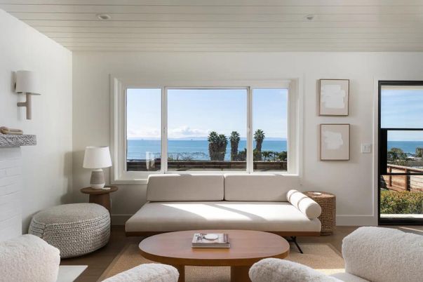 Interior, Living room, Recessed Lighting, Water