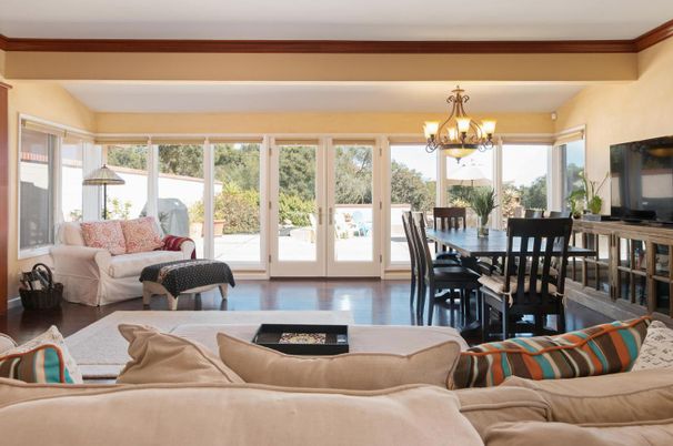 Chandelier, Dining room, Interior, Living room, Wood Texture Flooring