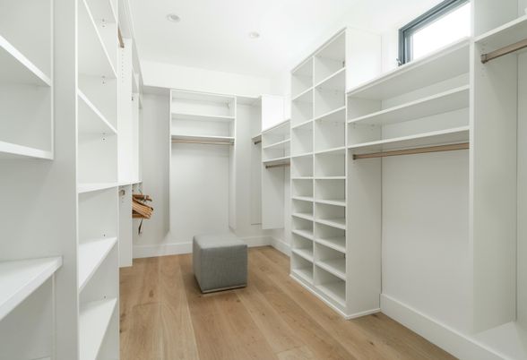 Interior, Walk-in Closets, Wood Texture Flooring