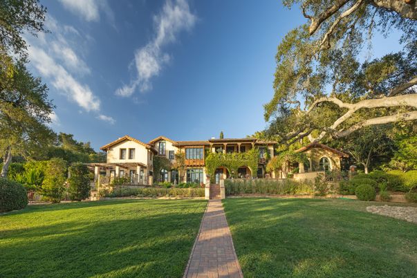 Backyard, Exterior, Facade, Mediterranean