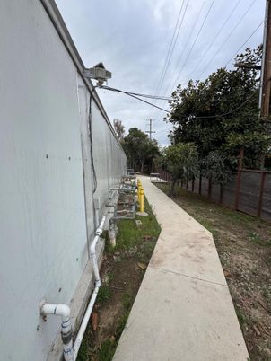 Backyard, Exterior