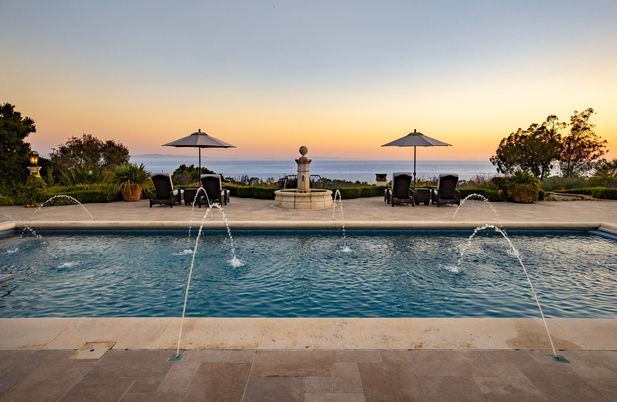 Exterior, Pool, Water