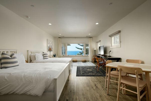 Bedroom, Dining room, Interior, Recessed Lighting, Water, Wood Texture Flooring