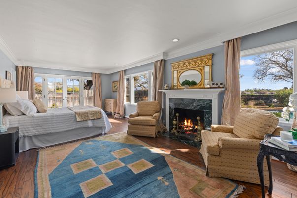 Bedroom, Fireplace, Interior, Recessed Lighting, Wood Texture Flooring