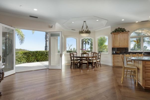 Dining room, Interior, Kitchen, Pendant Lights, Recessed Lighting, Wood Texture Flooring