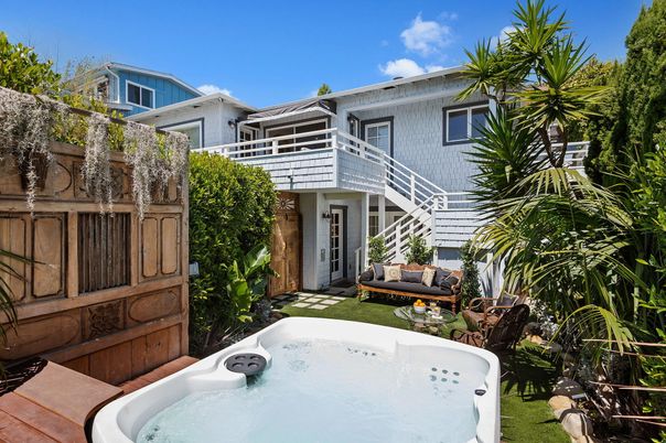 Exterior, Hot Tub