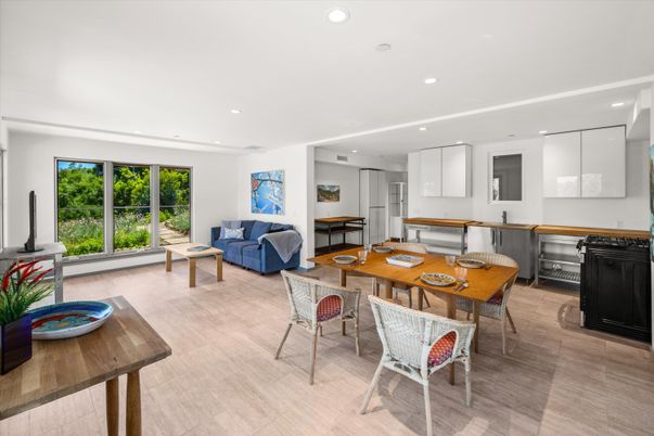 Dining room, Interior, Living room, Recessed Lighting