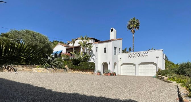 Attached, Exterior, Facade, Spanish Mediterranean