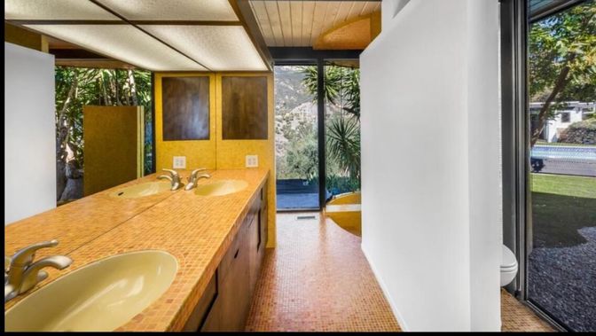 Bathroom, Dual Sink Vanities, Interior