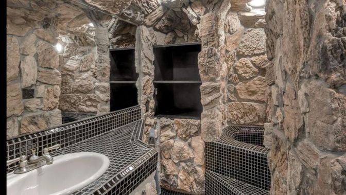 Bathroom, Interior, Stone Walls