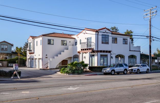 Attached, Exterior, Facade, Spanish Mediterranean
