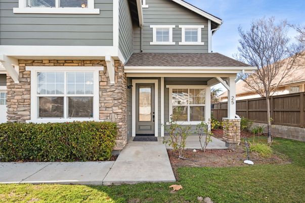 Exterior, Facade, American Craftsman