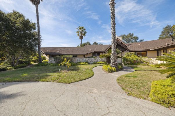 Backyard, Exterior, Facade, Ranch