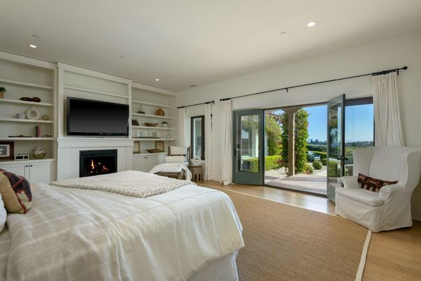 Bedroom, Fireplace, Interior, Recessed Lighting, Wood Texture Flooring