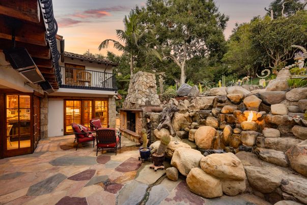 Exterior, Fireplace