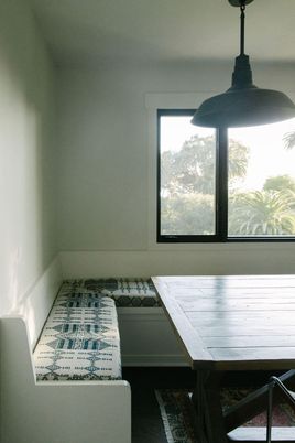 Dining room, Interior