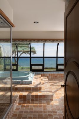 Interior, Water