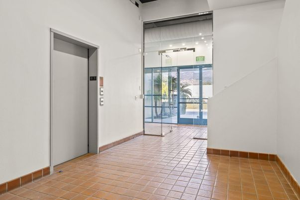 Elevator, Interior, Recessed Lighting