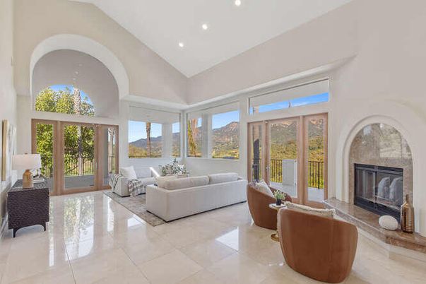 Fireplace, Interior, Living room, Recessed Lighting