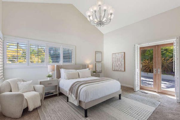 Bedroom, Chandelier, Interior