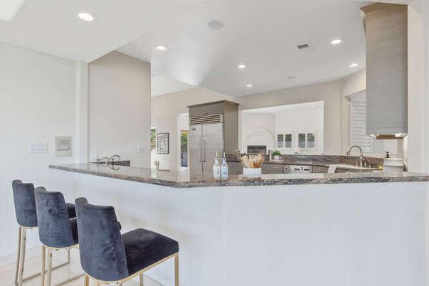Fireplace, Interior, Recessed Lighting