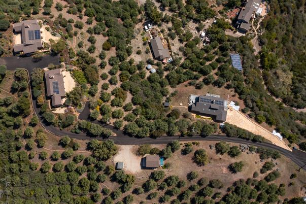 Exterior, Drone
