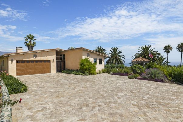 Attached, Exterior, Facade, Spanish Mediterranean
