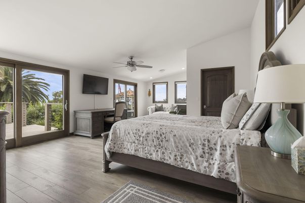 Bedroom, Home Office, Interior, Recessed Lighting, Wood Texture Flooring
