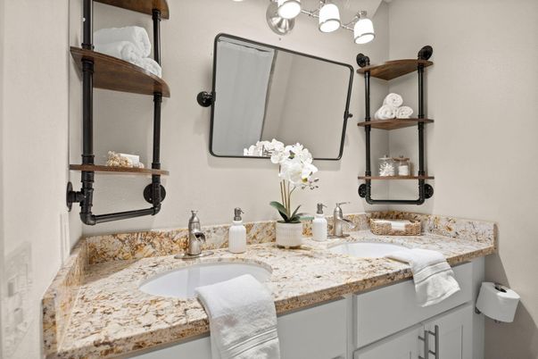 Bathroom, Dual Sink Vanities, Interior