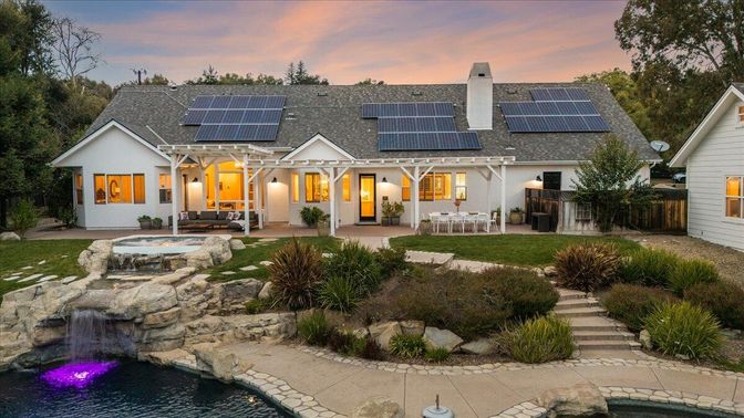Exterior, Pool, Solar Panels