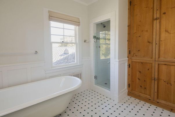 Bathroom, Free Standing Baths, Glass Shower, Interior