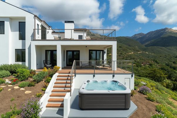 Backyard, Exterior, Hot Tub
