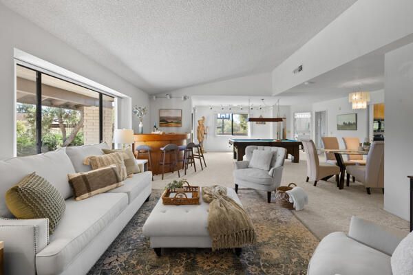 Chandelier, Dining room, Interior, Kitchen, Living room, Pendant Lights