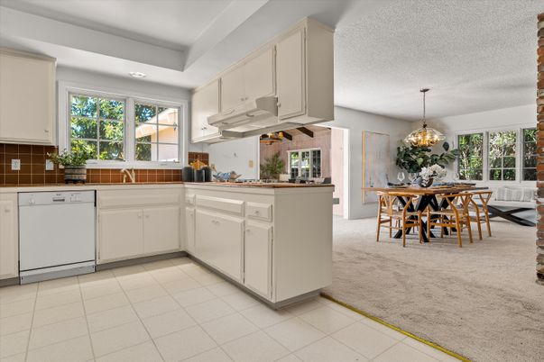 Chandelier, Dining room, Interior, Kitchen, Pendant Lights, Recessed Lighting