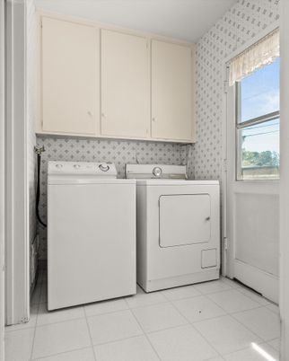 Interior, Washer