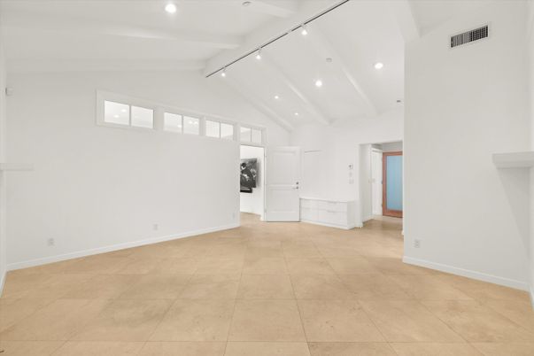 Empty room, Interior, Recessed Lighting