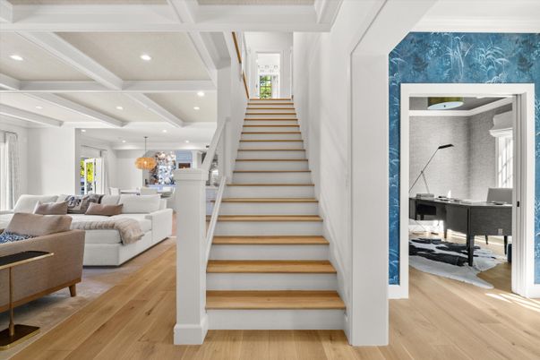 Dining room, Interior, Living room, Pendant Lights, Recessed Lighting, Wood Texture Flooring