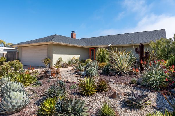 Backyard, Detached Garage, Exterior