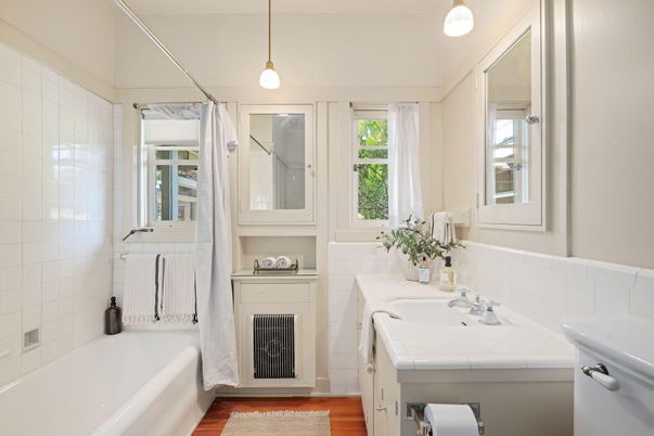 Bathroom, Interior, Pendant Lights, Tile Countertops, Wood Texture Flooring