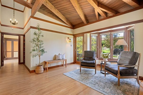 Interior, Pendant Lights, Wooden Beams, Wooden Ceilings, Wood Texture Flooring