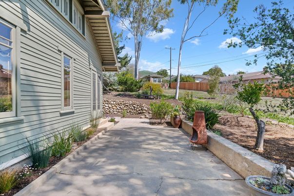 Backyard, Exterior