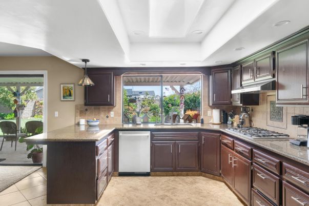 Interior, Kitchen, Pendant Lights, Recessed Lighting