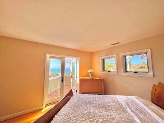 Bedroom, Interior, Water, Wood Texture Flooring