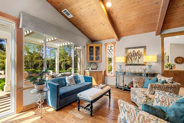 Interior, Living room, Recessed Lighting, Wooden Beams, Wooden Ceilings, Wood Texture Flooring