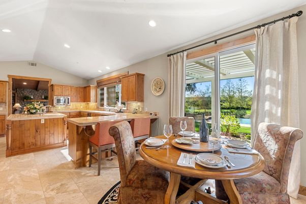 Dining room, Interior, Kitchen, Recessed Lighting